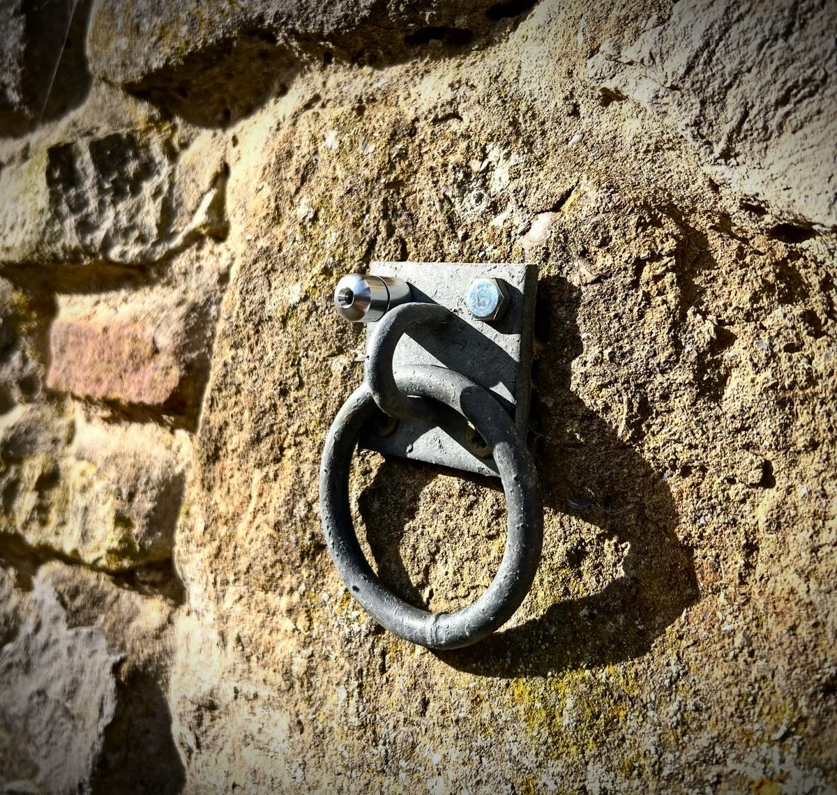 Micro Bold Hides - vented and Magnetised