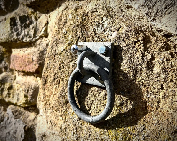 Micro Bold Hides - vented and Magnetised